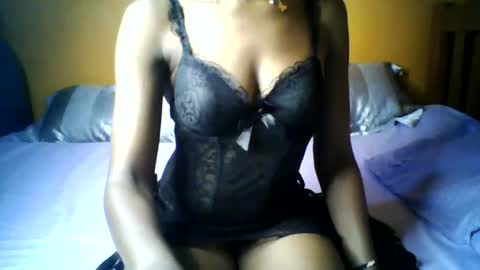 Snapshot of nukshypipi chatting on 06-16-26, 01:19 nukshypipi online show from 06-16-26, 01:19