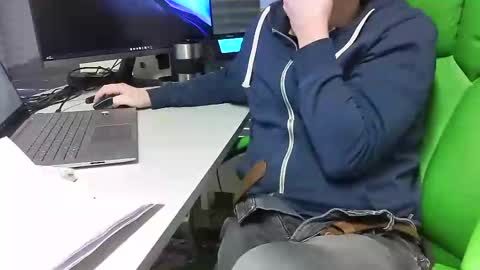 Snapshot of numlove chatting on 12-02-24, 01:02 Slave for Mistress and Master online show from 12-02-24, 01:02