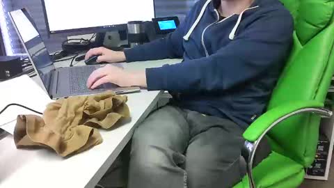 Snapshot of numlove chatting on 12-03-24, 11:44 Slave for Mistress and Master online show from 12-03-24, 11:44