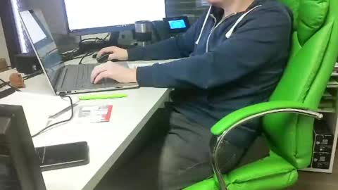 Snapshot of numlove chatting on 12-09-24, 10:32 Slave for Mistress and Master online show from 12-09-24, 10:32