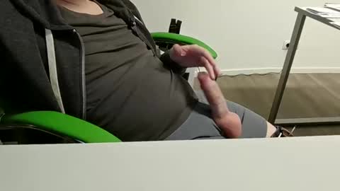 Snapshot of numlove chatting on 12-19-24, 03:41 Slave for Mistress and Master online show from 12-19-24, 03:41