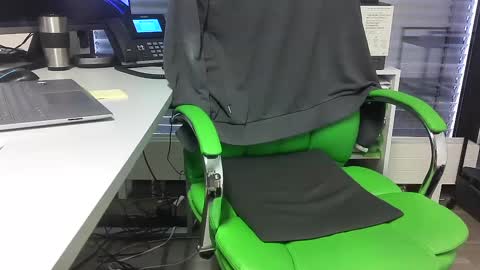 Snapshot of numlove chatting on 01-27-25, 11:43 Slave for Mistress and Master online show from 01-27-25, 11:43