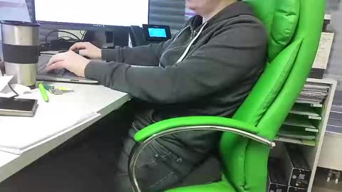 Snapshot of numlove chatting on 02-24-25, 10:04 Slave for Mistress and Master online show from 02-24-25, 10:04