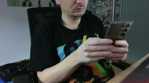 Snapshot of numlove chatting on 10-11-25, 07:29 Slave for Mistress and Master online show from 10-11-25, 07:29