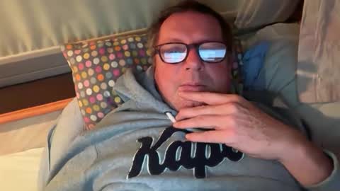 Snapshot of nurod chatting on 12-20-25, 06:42 nurod online show from 12-20-25, 06:42