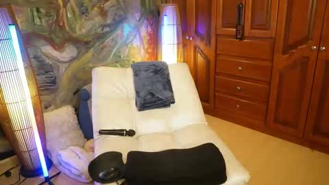 Claudia online show from 02-05-26, 02:05