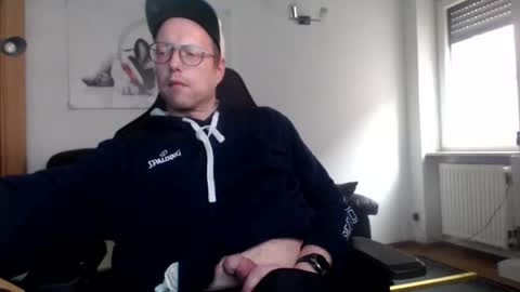 Snapshot of nursefan chatting on 12-22-25, 01:52 nursefan online show from 12-22-25, 01:52