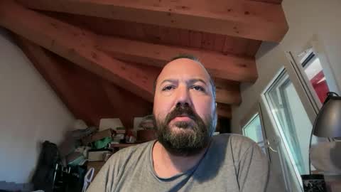 Nutelloso online show from 10-24-25, 06:21