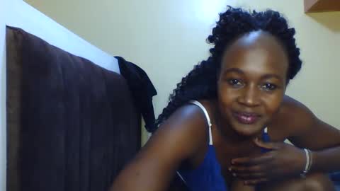 nutgal online show from 10-17-25, 04:53