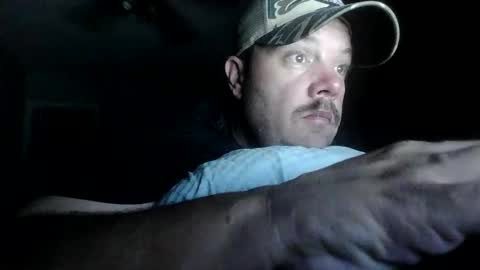Snapshot of nuttincowboy727272 chatting on 05-10-26, 03:23 nuttincowboy727272 online show from 05-10-26, 03:23