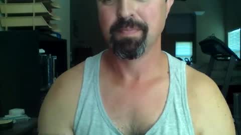 Snapshot of nvrenuff1979 chatting on 06-18-26, 12:31 nvrenuff1979 online show from 06-18-26, 12:31
