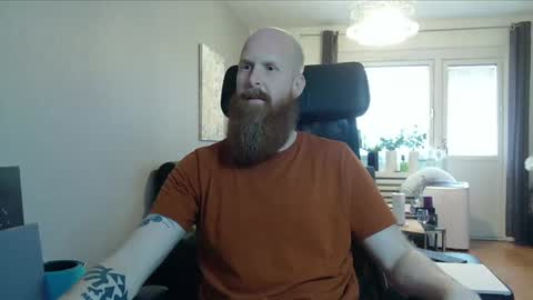 Snapshot of nxrthman chatting on 07-02-26, 10:32 nxrthman online show from 07-02-26, 10:32
