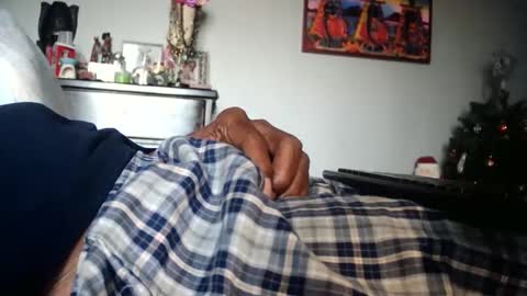 KN online show from 12-18-25, 06:58