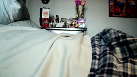 KN online show from 02-25-26, 07:01