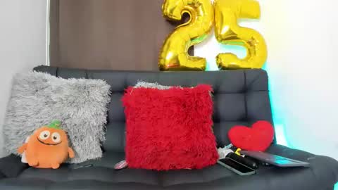 Nia online show from 01-11-25, 07:06