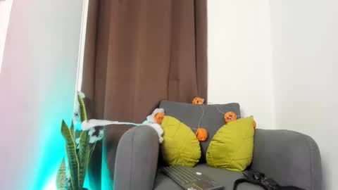 Nia online show from 10-07-25, 10:01