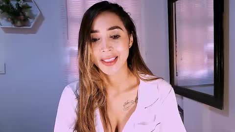 Nycole online show from 03-04-26, 02:01