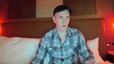 Snapshot of nyhudsonvalleyfun chatting on 01-07-25, 05:01 HudsonValleyNYfun online show from 01-07-25, 05:01