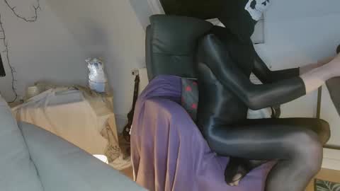 Nyl0nnickb0y online show from 02-13-26, 09:55