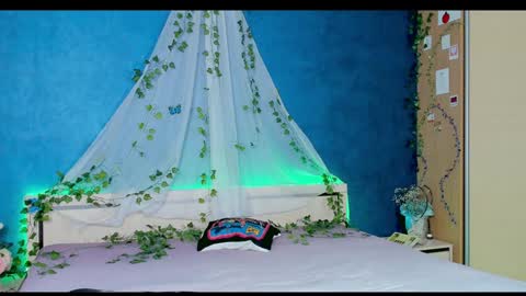 Kat online show from 12-20-24, 10:00