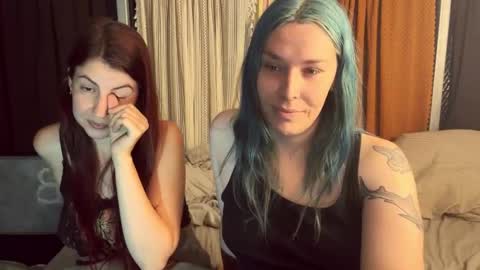 Creamy Grapefruit online show from 10-02-25, 08:10