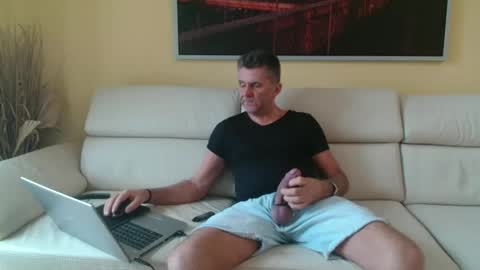 Snapshot of nymphomanboy chatting on 11-21-25, 07:40 Marc online show from 11-21-25, 07:40