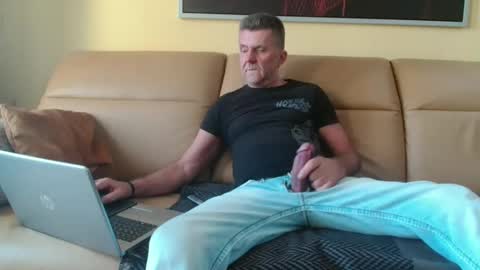 Snapshot of nymphomanboy chatting on 02-10-26, 07:56 Marc online show from 02-10-26, 07:56