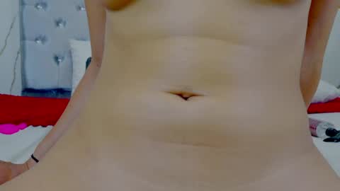 Snapshot of nymphomania9599 chatting on 06-08-26, 01:28 xionela gates online show from 06-08-26, 01:28