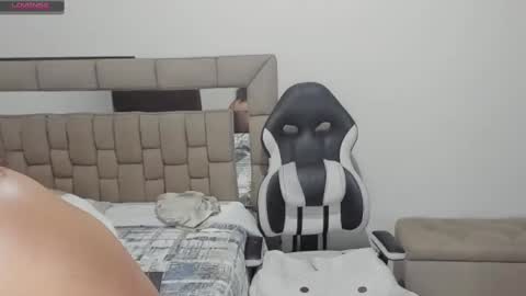 nyomi browm online show from 01-23-25, 12:35