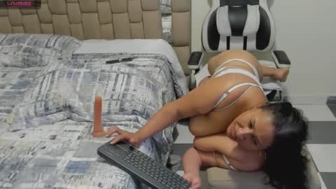 nyomi browm online show from 01-25-25, 10:28