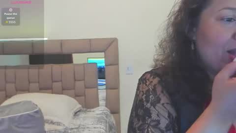 nyomi browm online show from 11-11-25, 09:42