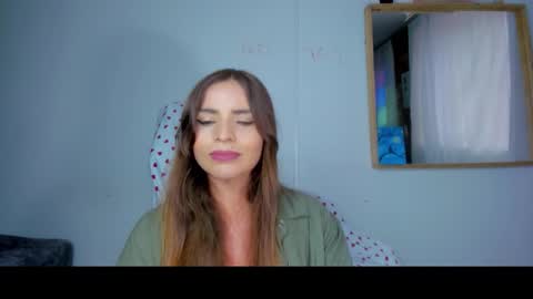 Snapshot of nyusha619933 chatting on 01-09-26, 09:16 Laura nyu online show from 01-09-26, 09:16