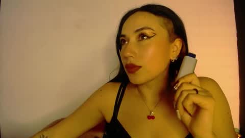 Snapshot of nyx1126 chatting on 02-05-25, 02:48 nyx1126 online show from 02-05-25, 02:48