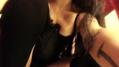 Snapshot of nyx1126 chatting on 09-12-25, 01:55 nyx1126 online show from 09-12-25, 01:55