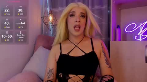 Snapshot of nyx__blackwood chatting on 02-25-26, 10:19 nyx__blackwood online show from 02-25-26, 10:19
