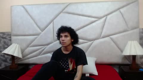 nyx_and_arian online show from 04-17-26, 02:03