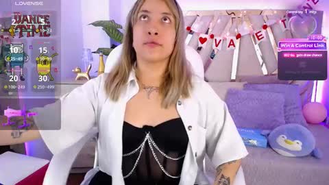 Alex   .    online show from 03-01-25, 01:53