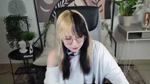 Snapshot of nyxcalderra chatting on 07-21-26, 10:50 Nyx online show from 07-21-26, 10:50
