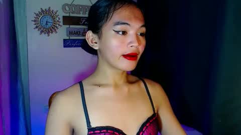 Snapshot of nyxie_fox69 chatting on 12-17-25, 02:12 ITS ME NYXIEE online show from 12-17-25, 02:12