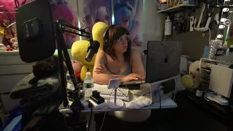 NyxRaven online show from 12-17-24, 10:22