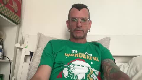 Snapshot of o_johnny_deep_o chatting on 02-20-26, 01:33 Jonathan Deep online show from 02-20-26, 01:33