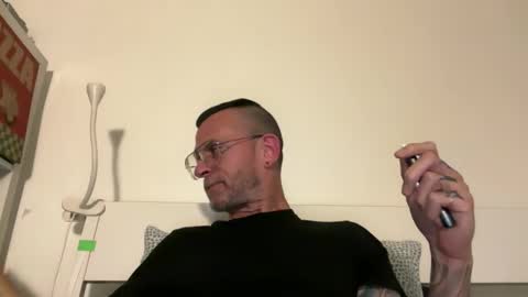 Snapshot of o_johnny_deep_o chatting on 04-22-26, 08:32 Jonathan Deep online show from 04-22-26, 08:32