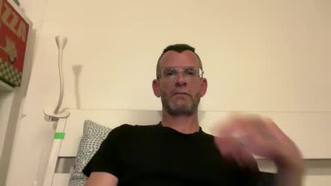 Snapshot of o_johnny_deep_o chatting on 04-23-26, 08:22 Jonathan Deep online show from 04-23-26, 08:22