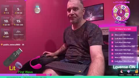 Snapshot of obsidian_stallion chatting on 09-08-25, 11:37 Obsidian stallion online show from 09-08-25, 11:37