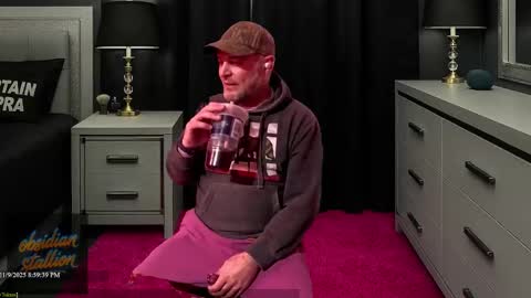 Snapshot of obsidian_stallion chatting on 11-10-25, 01:59 Obsidian stallion online show from 11-10-25, 01:59