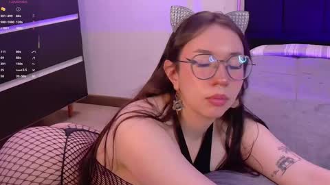 Snapshot of ocean_your_squirter chatting on 10-15-25, 10:15 Your Ocean baby 3 online show from 10-15-25, 10:15