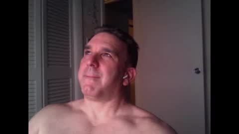 Snapshot of oceanmanx chatting on 05-01-26, 03:00 Ocean online show from 05-01-26, 03:00