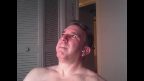 Snapshot of oceanmanx chatting on 05-03-26, 12:16 Ocean online show from 05-03-26, 12:16