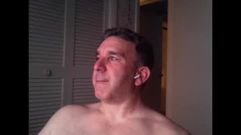 Snapshot of oceanmanx chatting on 05-05-26, 03:03 Ocean online show from 05-05-26, 03:03
