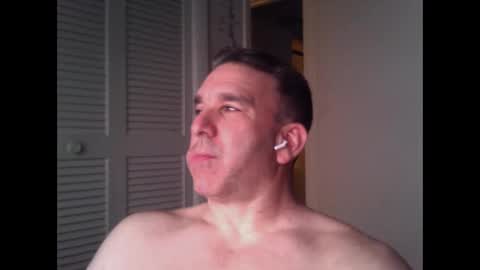 Snapshot of oceanmanx chatting on 05-16-26, 03:03 Ocean online show from 05-16-26, 03:03